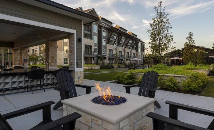 8440 Creekside Green Dr #D1 - Photo 4 of 16