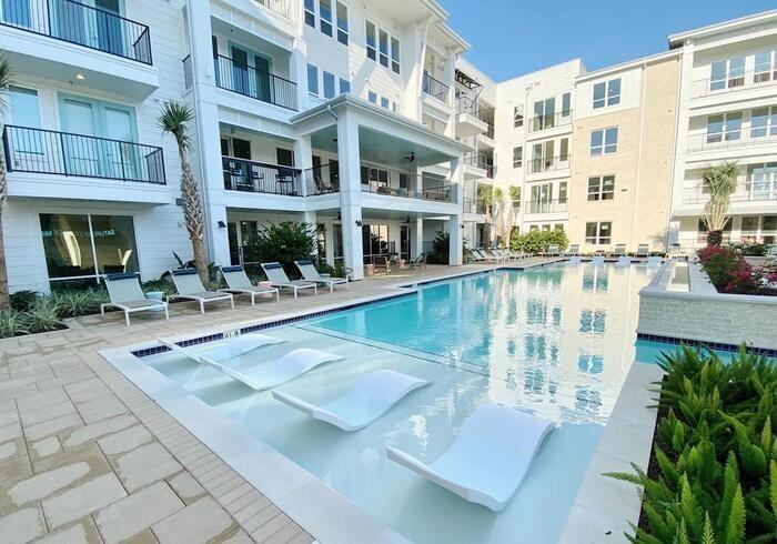 3900 Dacoma St #B2 - Photo 3 of 26