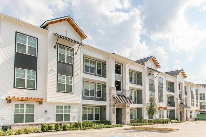 17401 W Lake Houston Pkwy #D2 - Photo 2 of 24