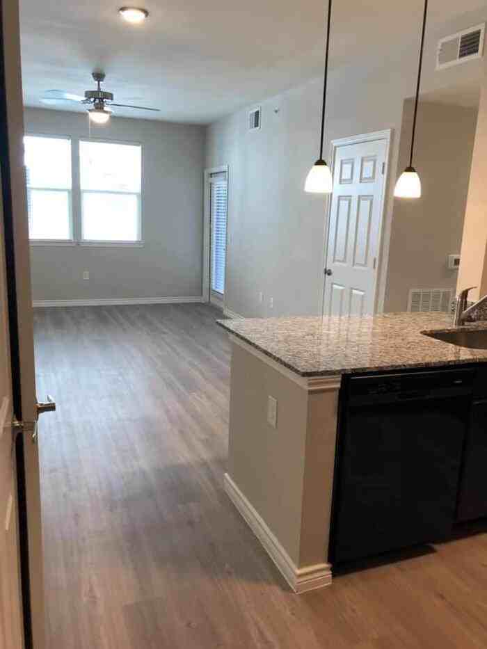 11717 S Kirkwood Rd #B3 - Photo 4 of 10