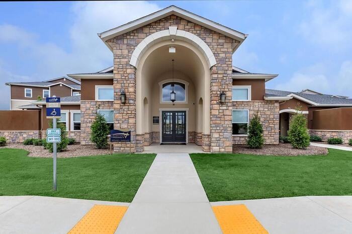 9102 Fm 2920 Rd #B4 - Photo 4 of 38