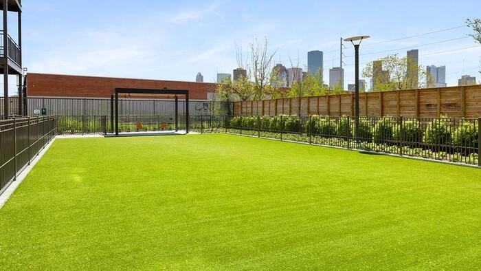 2121 Edwards St #C2 - Photo 5 of 22