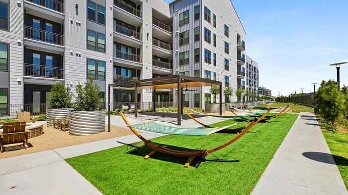 2121 Edwards St #B2 - Photo 4 of 22