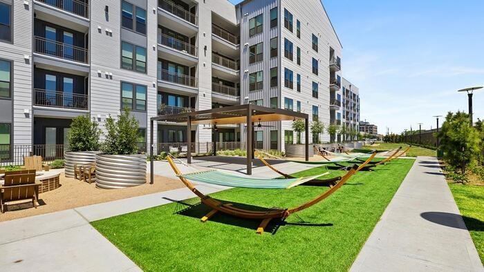 2121 Edwards St #A1 - Photo 4 of 21