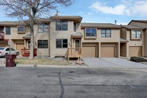 featured image of 6925 Yellowpine Dr