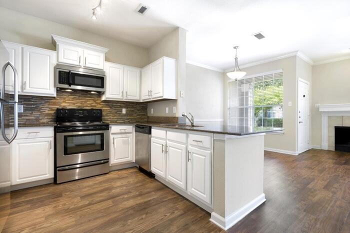 2600 Lake Austin Blvd #C2 - Photo 7 of 10