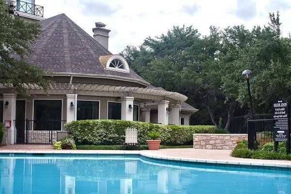 3401 W Parmer Ln #B2 - Photo 4 of 8