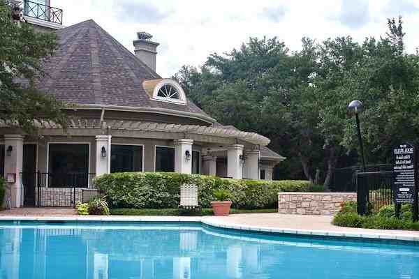 3401 W Parmer Ln #B4 - Photo 4 of 10