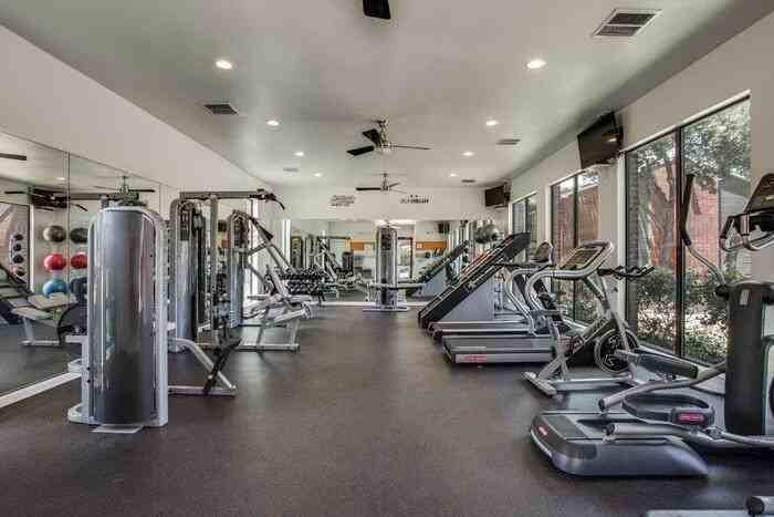 2239 Cromwell Cir #C1 - Photo 5 of 9