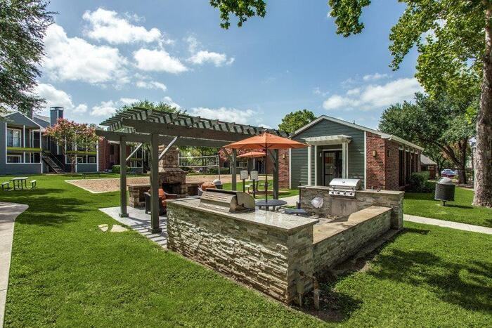 2239 Cromwell Cir #B1 - Photo 3 of 9