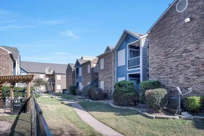 1735 Rutland Dr #C2 - Photo 3 of 29