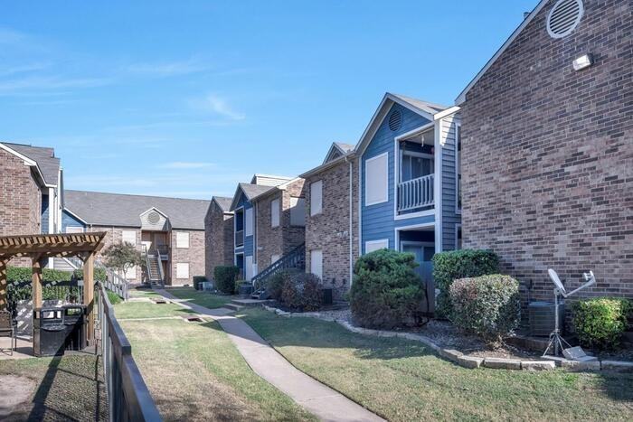 1735 Rutland Dr #B2 - Photo 3 of 29