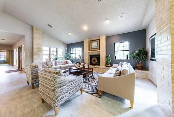 9617 Great Hills Trl #B2 - Photo 7 of 24