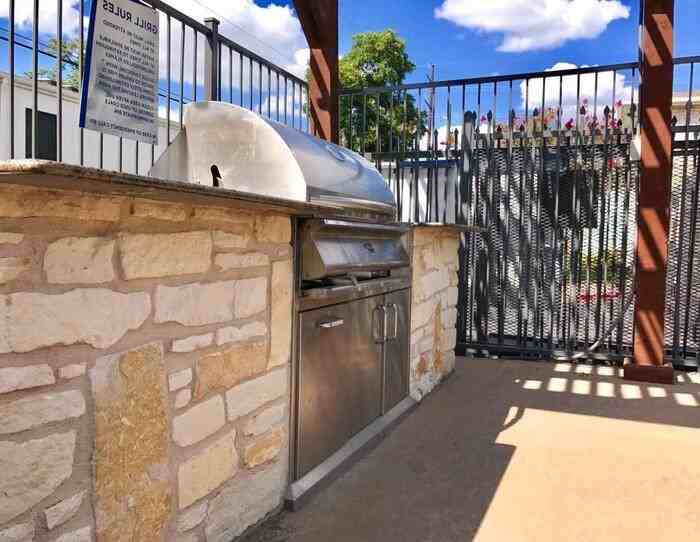 5200 N Lamar Blvd #C1 - Photo 4 of 27