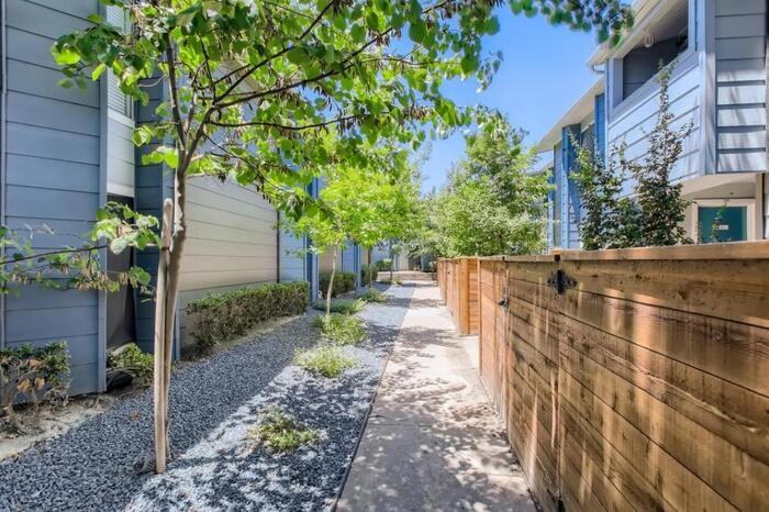 1106 Reinli St #B1 - Photo 4 of 26