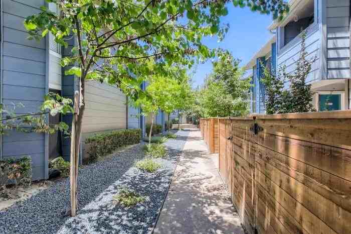 1106 Reinli St #B3 - Photo 4 of 28