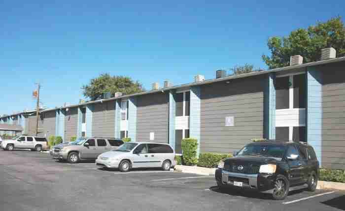 1106 Reinli St #B3 - Photo 6 of 28