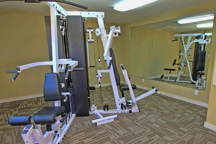 3543 Greystone Dr #C1 - Photo 5 of 6