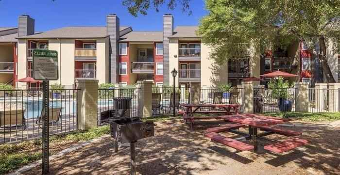 1800 E Stassney Ln #C2 - Photo 3 of 20