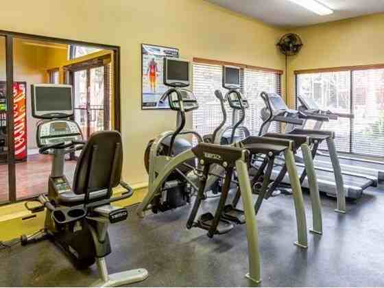 3101 Shoreline Dr #C2 - Photo 5 of 9