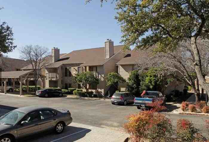 6001 Shepherd Mountain Cv #B1 - Photo 3 of 17