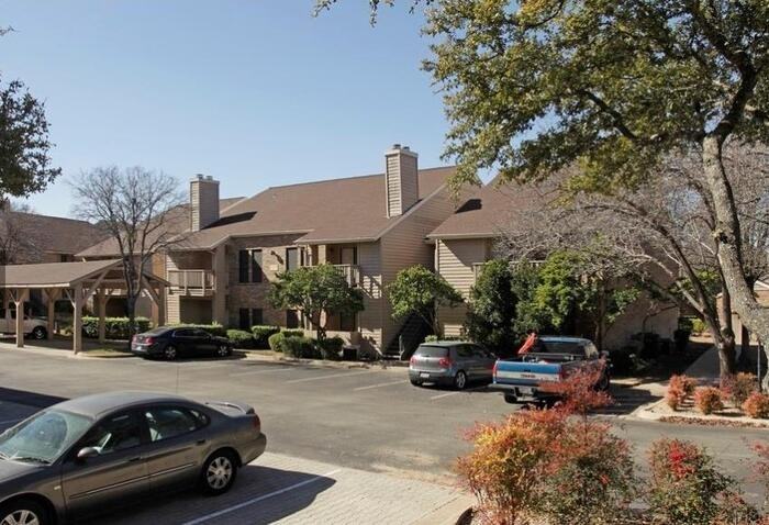 6001 Shepherd Mountain Cv #B2 - Photo 3 of 18