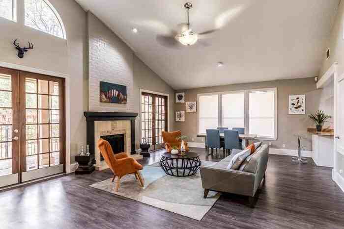 12342 Hunters Chase Dr #B2