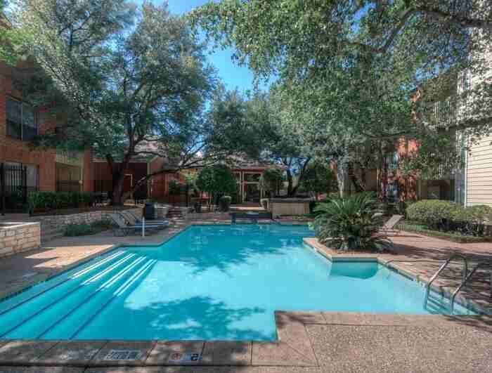 8524 Burnet Rd #B1 - Photo 3 of 9