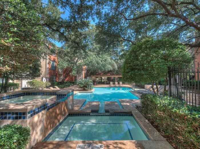 8524 Burnet Rd #B1 - Photo 4 of 9