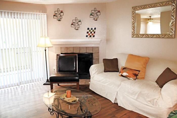 701 W Longspur Blvd #C1 - Photo 4 of 5