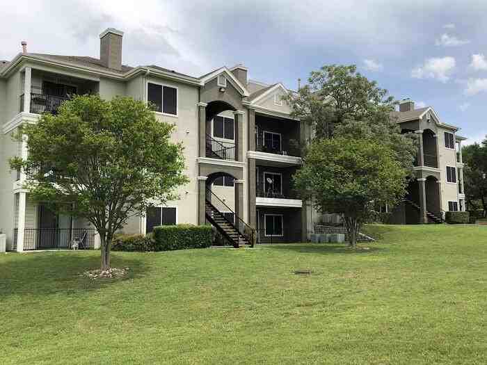 12113 Metric Blvd #B2 - Photo 2 of 32