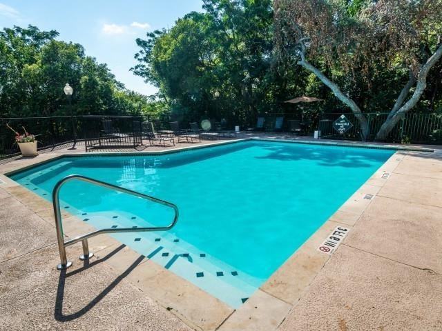 12113 Metric Blvd #B3 - Photo 5 of 33