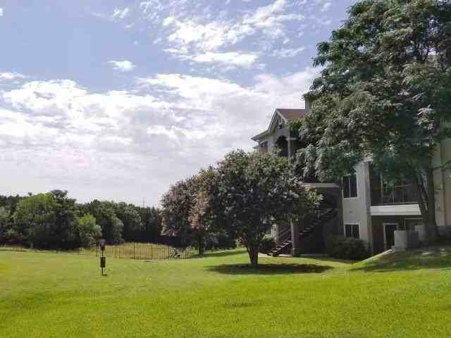 12113 Metric Blvd #B4 - Photo 7 of 34