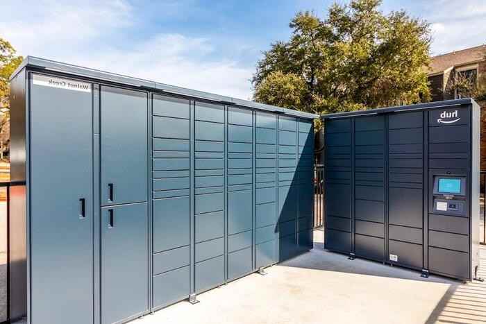 2000 Cedar Bend Dr #B2 - Photo 7 of 17