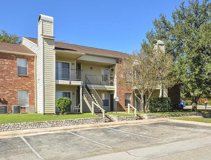 7001 S Congress Ave #C1 - Photo 3 of 10