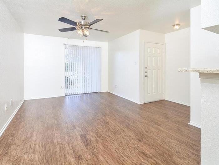 7001 S Congress Ave #C1 - Photo 7 of 10