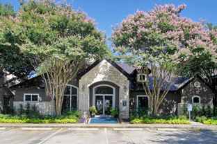 10707 Lake Creek Pkwy #B1 - Photo 1 of 1