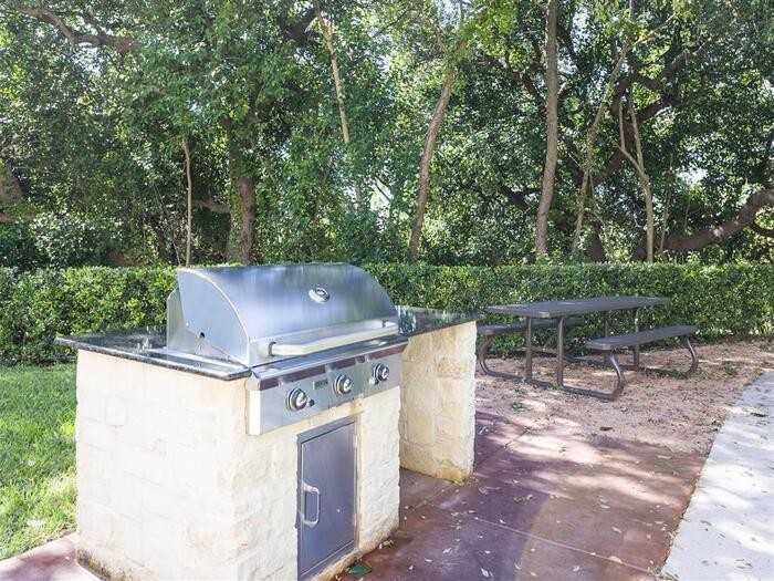 6800 Austin Center Blvd #B2 - Photo 4 of 11