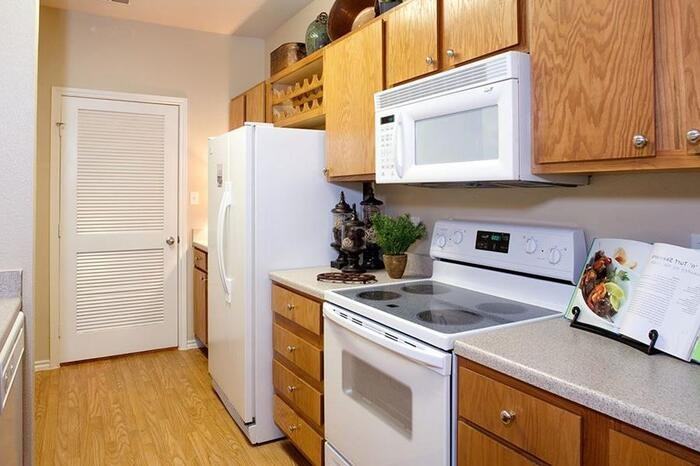 9400 W Parmer Ln #C2 - Photo 6 of 9