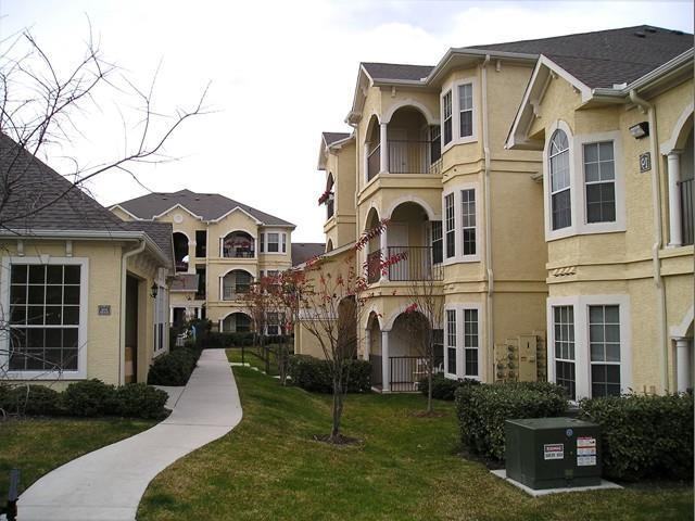 1011 Wonder World Dr #C4 - Photo 2 of 15