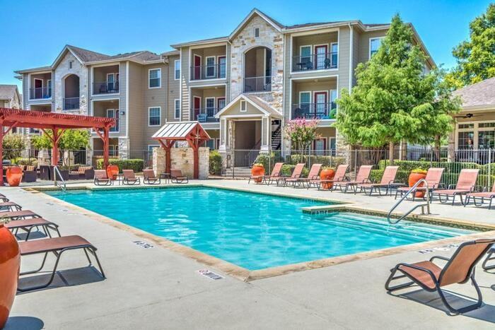 333 E Slaughter Ln #D1 - Photo 4 of 9