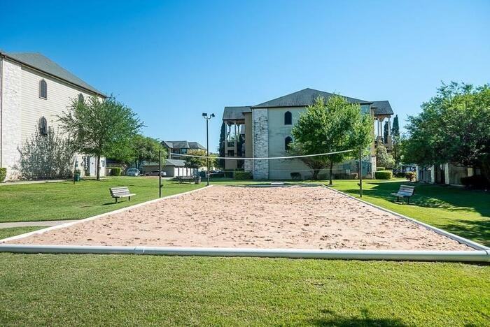 1215 W Slaughter Ln #B2 - Photo 4 of 10