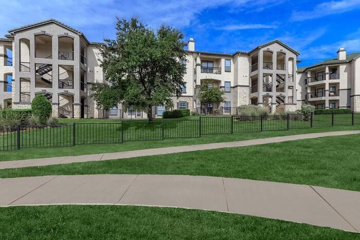 3400 Ranch Road 620 S #B2 - Photo 3 of 50