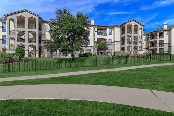 3400 Ranch Road 620 S #B3 - Photo 3 of 50