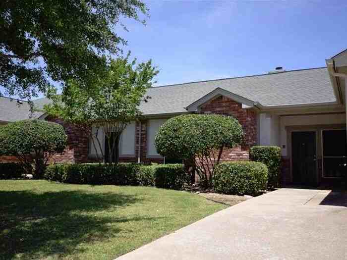 400 E Cypress Creek Rd #E1 - Photo 2 of 21