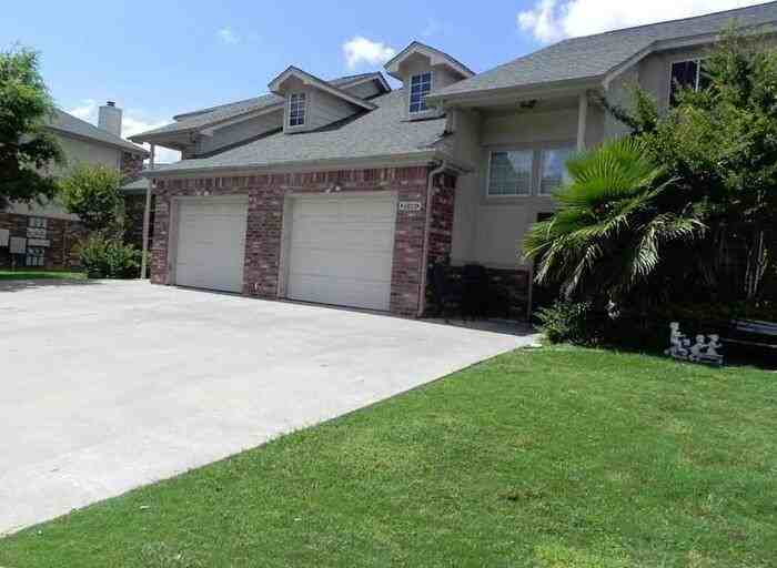 400 E Cypress Creek Rd #E1 - Photo 3 of 21