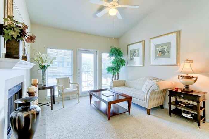 12007 N Lamar Blvd #C3 - Photo 5 of 10