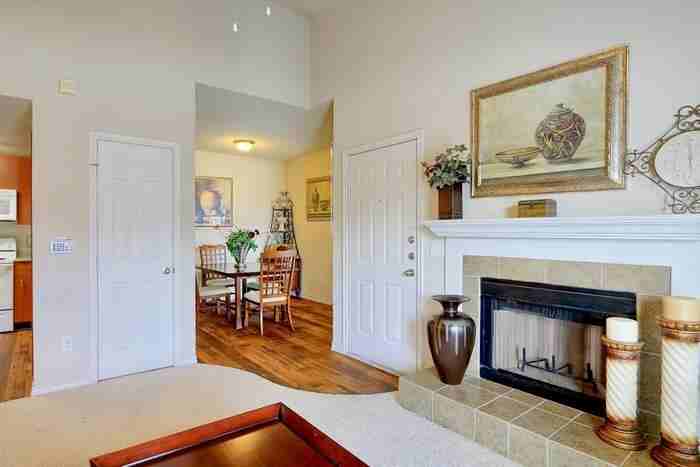 12007 N Lamar Blvd #C4 - Photo 6 of 10