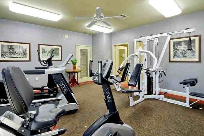 12007 N Lamar Blvd #B2 - Photo 4 of 8