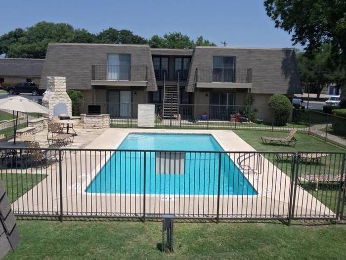 1640 Aquarena Springs Dr #C2 - Photo 4 of 22